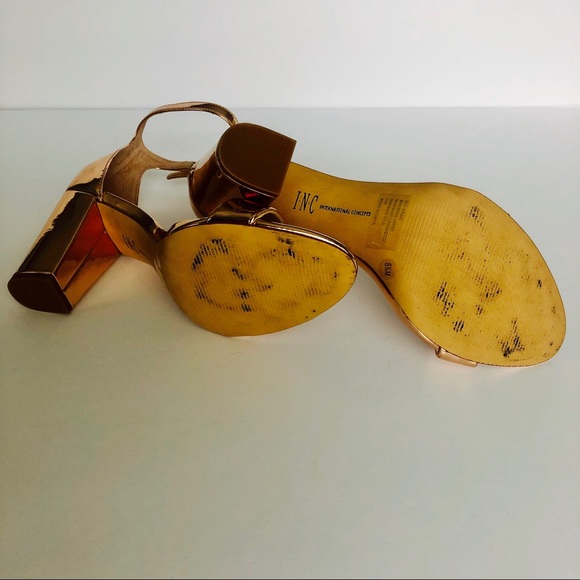 ✨HP✨INC International Concepts Rose Gold Sandal - Picture 8 of 8